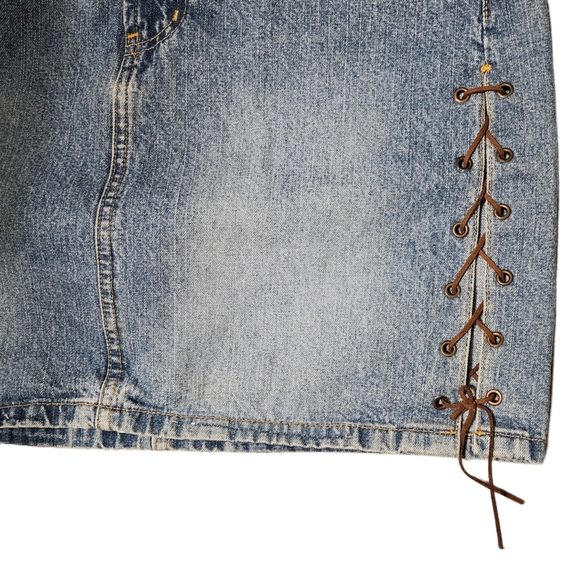 SOLD - Picture 3 of 4